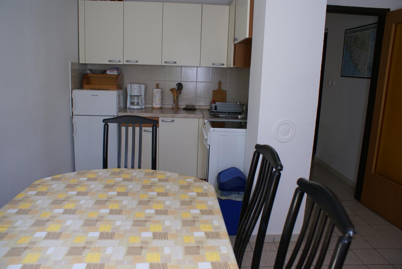 Apartment Ana M Krk Town Exterior foto